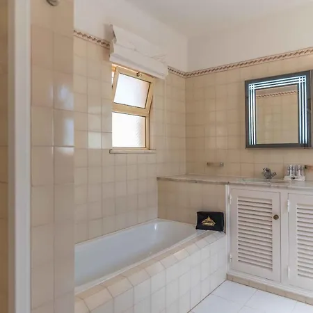 Villa Casa Montinho, Piscina Privativa, Perto Da Praia! Carvoeiro