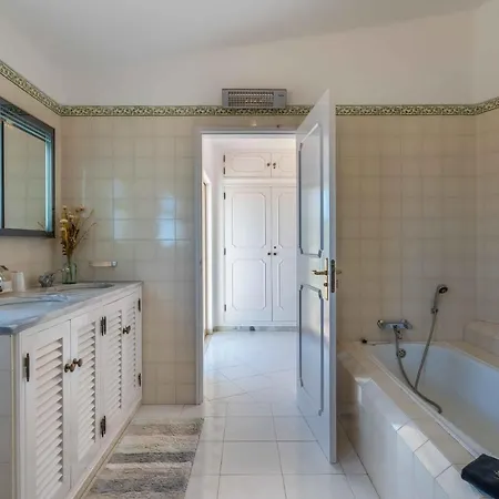 Casa Montinho, Piscina Privativa, Perto Da Praia! Carvoeiro Villa